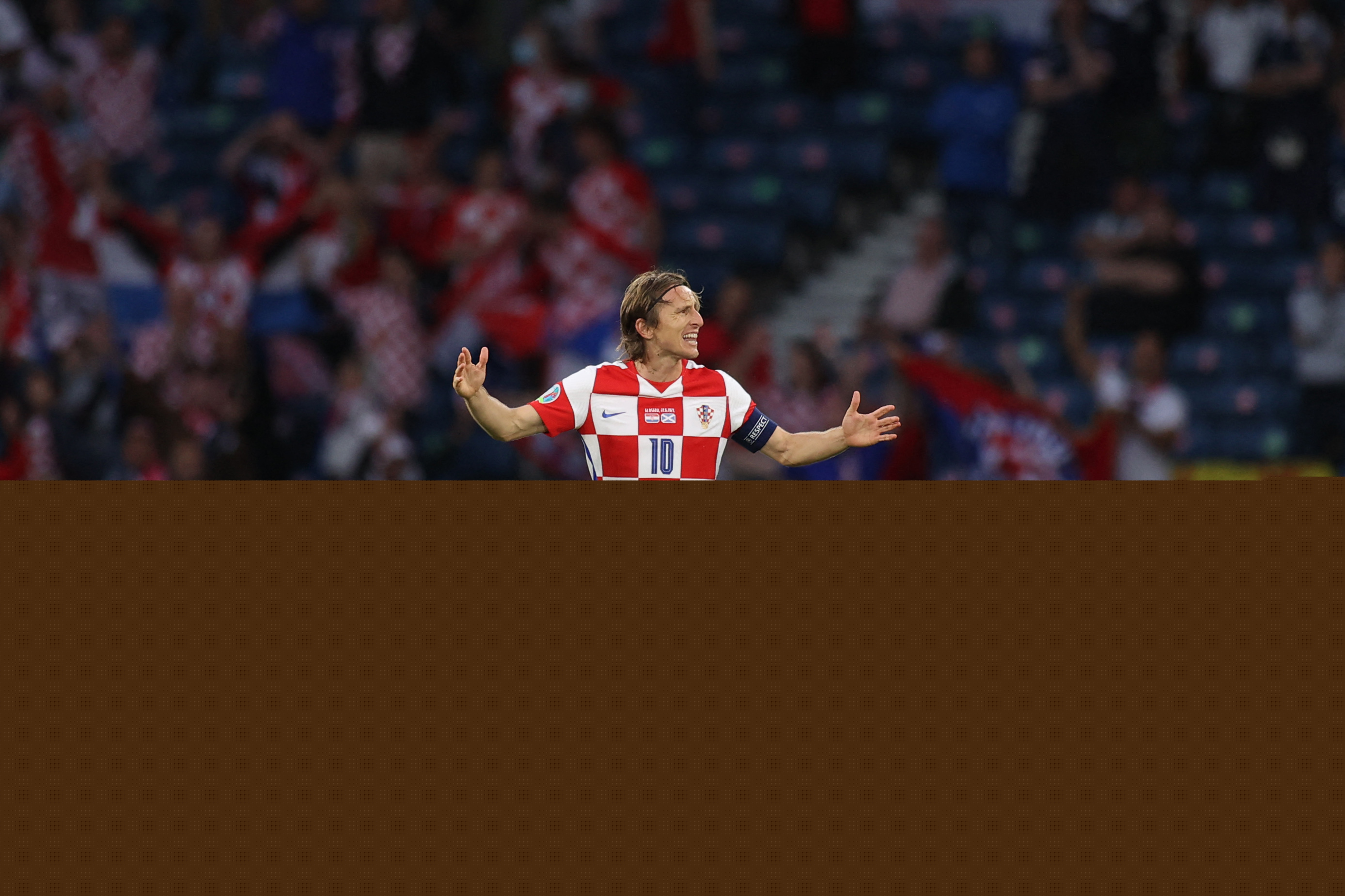 铭记，利物浦在新赛季的名单里仍然保留了若塔