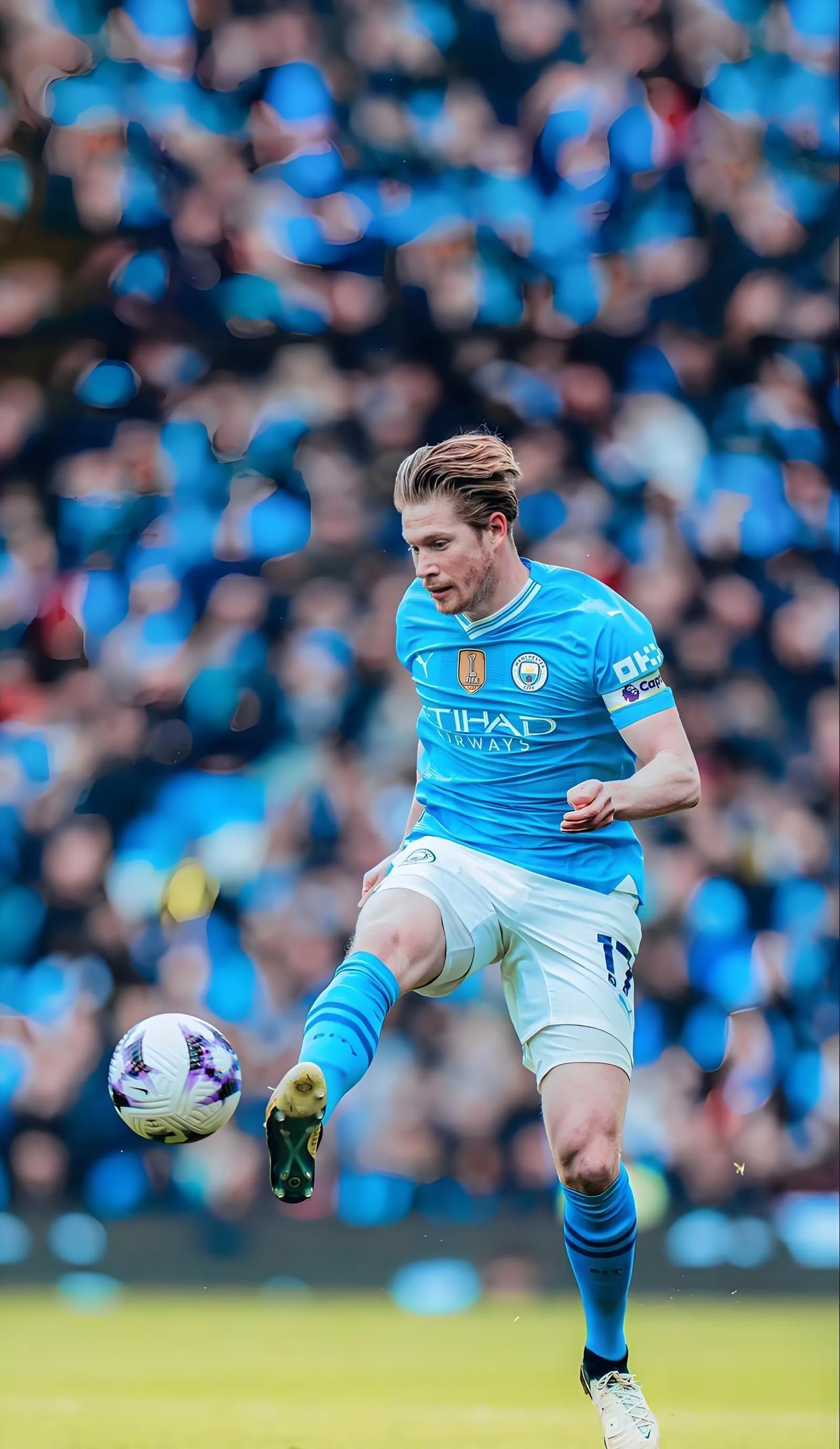 图片报：法兰克福队医私下为对手球员治疗，已被俱乐部开除